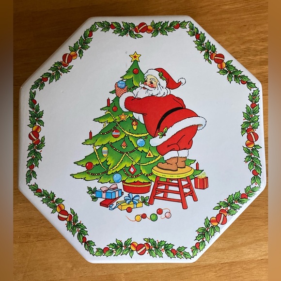 Vintage Christmas candy/cookie container with Santa decorating the tree - Picture 2 of 9